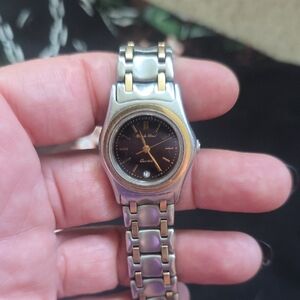 Classic Silver and Gold Two-Tone Watch with Metal Bracelet